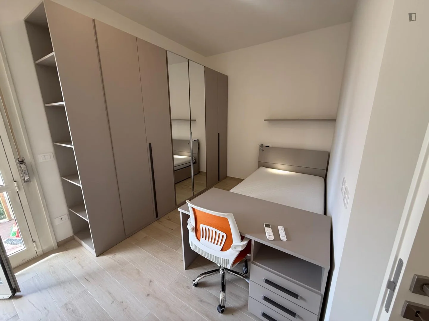 Habitación para estudiantes en  con modernas comodidades