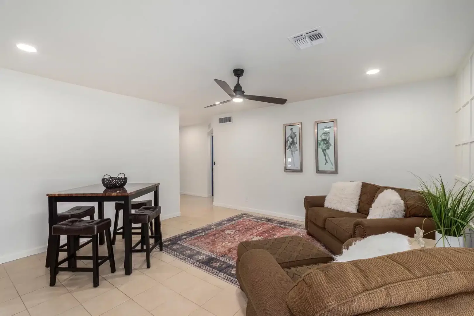 Budget-friendly student room close to campus in 