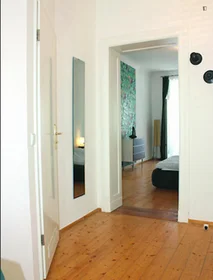 Całe miejsce Kastanienallee, obraz 14 18