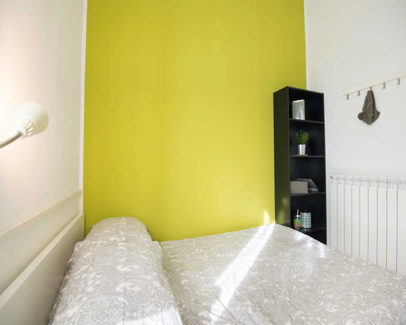 Habitación asequible para estudiantes con buena iluminación en 