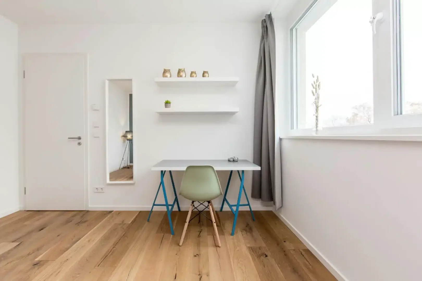 Habitación estudiantil amplia y cómoda en 