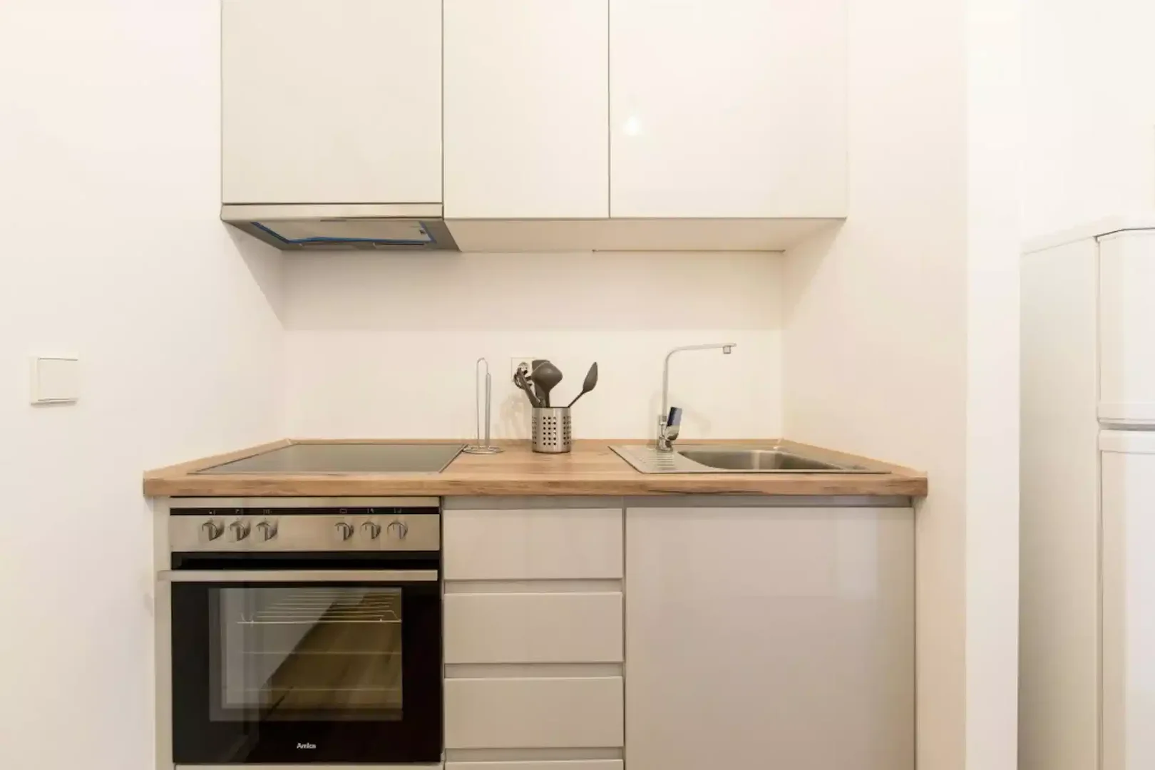 Habitación asequible para estudiantes con buena iluminación en 