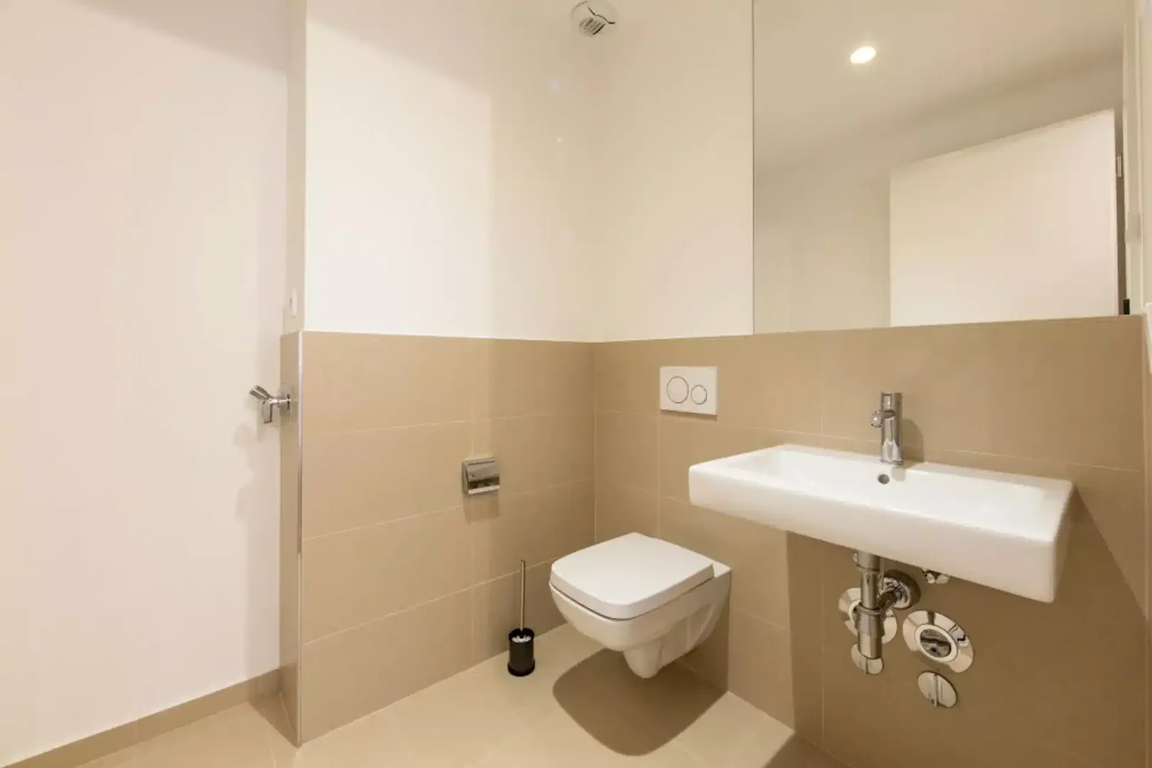 Habitación estudiantil económica cerca del campus en 