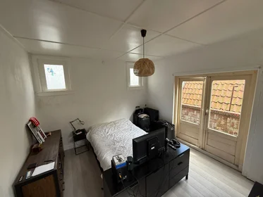 Chambre privée à Naauw, image 1 de 7