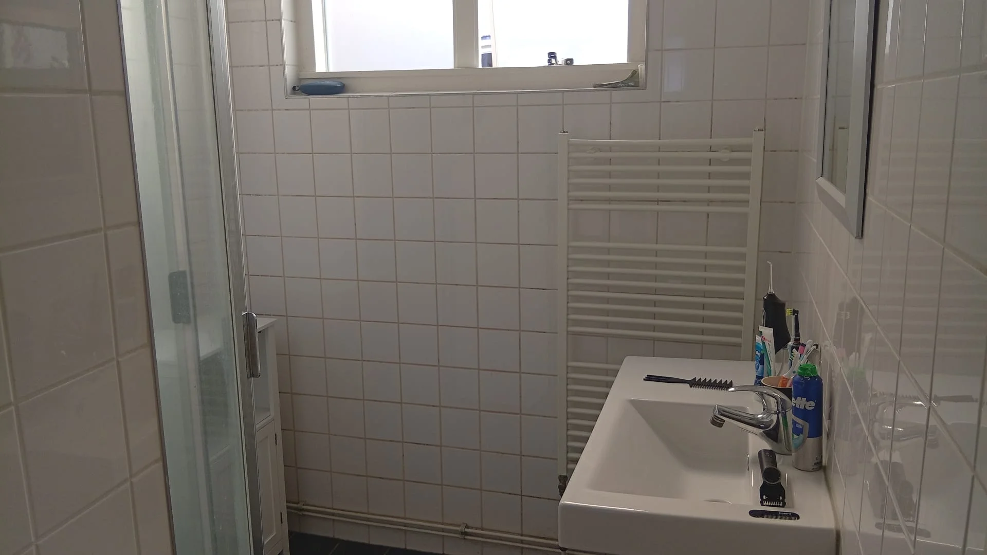 Chambre confortable pour étudiants disponible dans 