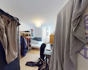 Chambre privée à place voltaire, image 2 de 12