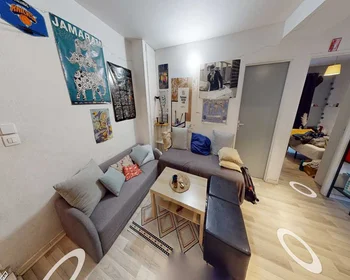 Private room at quai rambaud, image 2 of 9