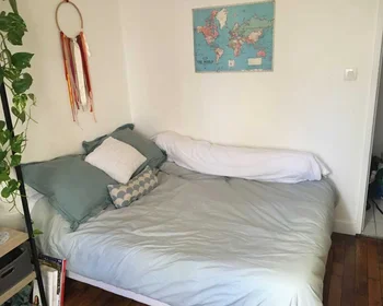 Habitación privada en quai rambaud, imagen 1 de 10