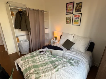 Private room at 5 bis Rue des Ajoux, image 1 of 10