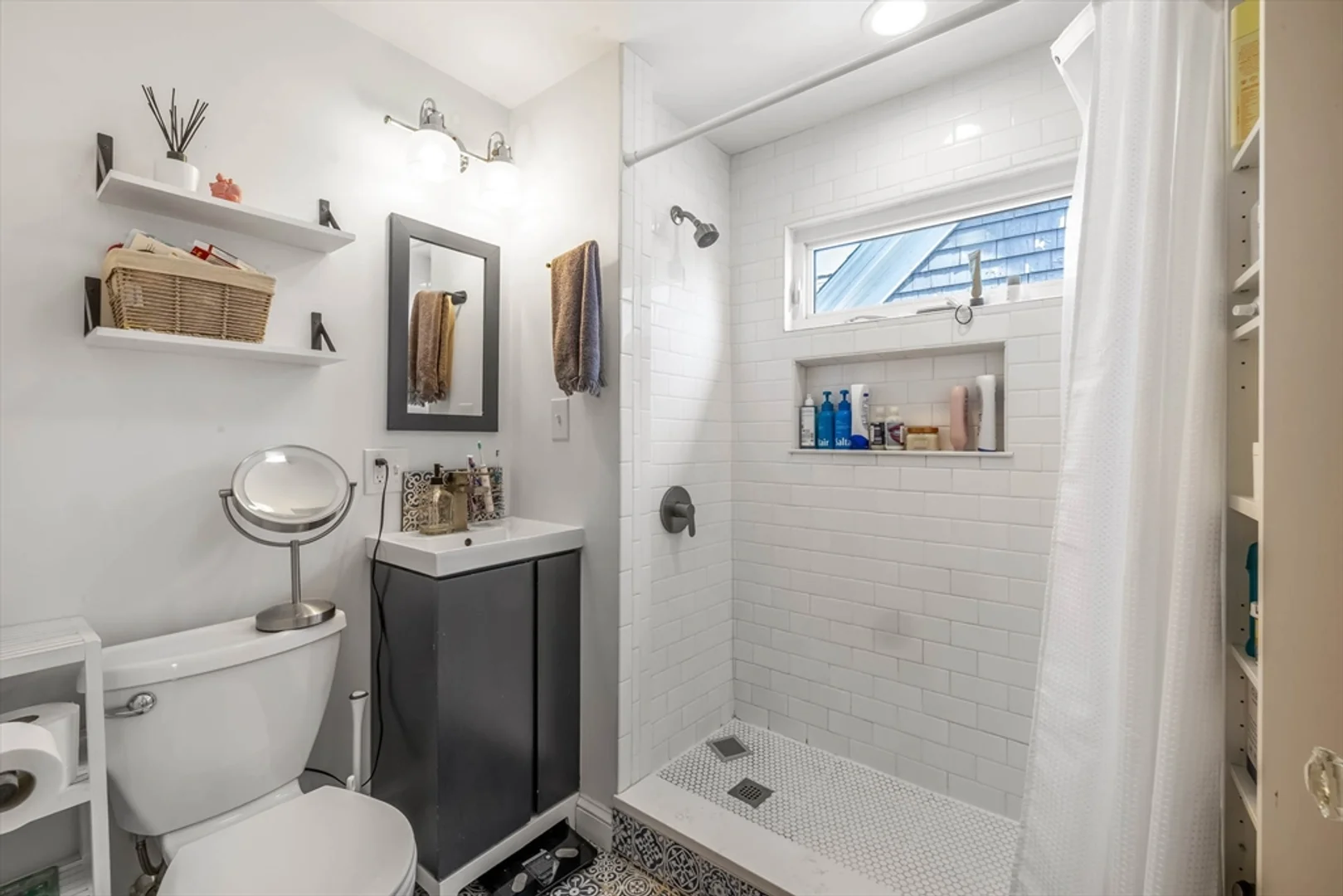 151, Magazine St., Unit 3, Cambridgeport, Cambridge, MA, 02139