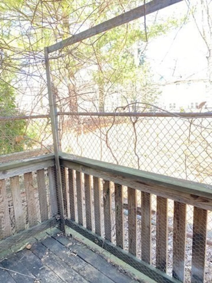 93, Harvey St., Unit 3, North Cambridge, Cambridge, MA, 02140