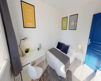 Chambre privée à Rue du Faubourg Saint-Jaumes, image 4 de 13