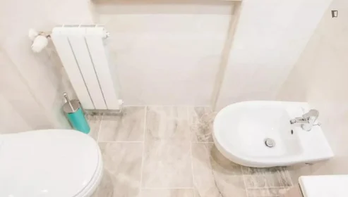 Quarto privado em Viale Appio Claudio, imagem 16 de 18