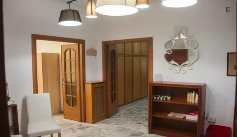 Quarto privado em Viale Appio Claudio, imagem 7 de 18