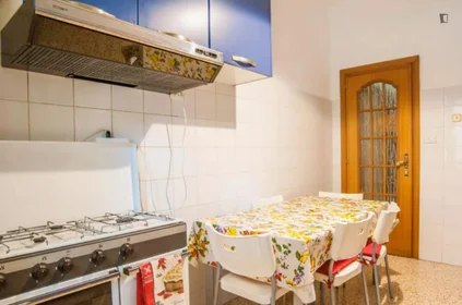 Quarto privado em Viale Appio Claudio, imagem 10 de 18