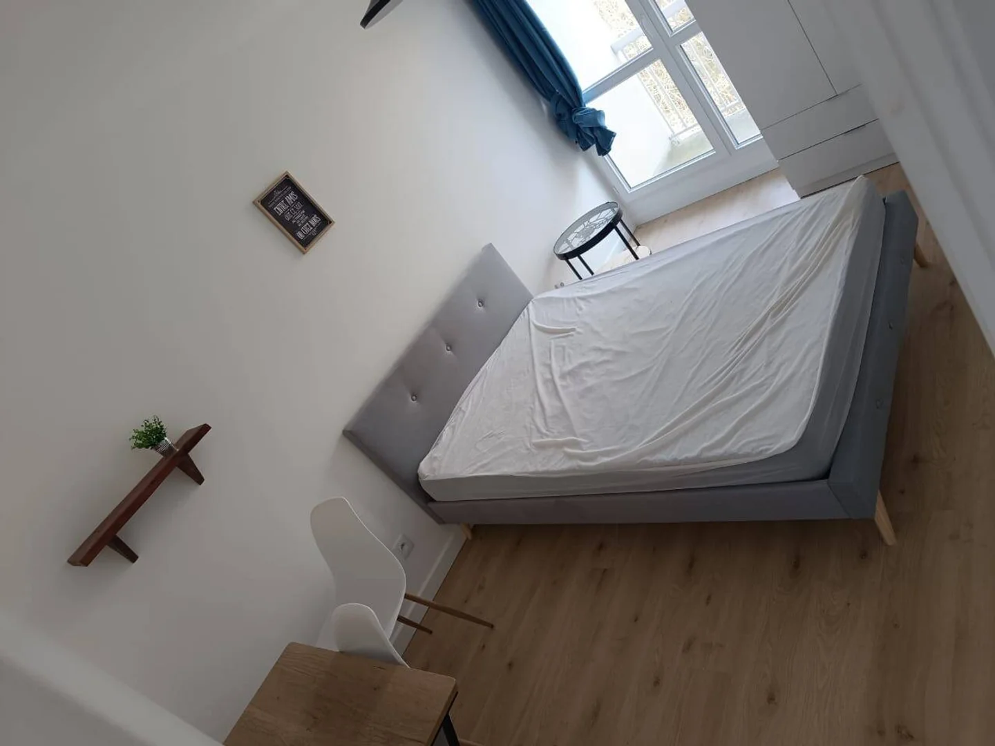 Quarto acolhedor para estudantes disponível em 