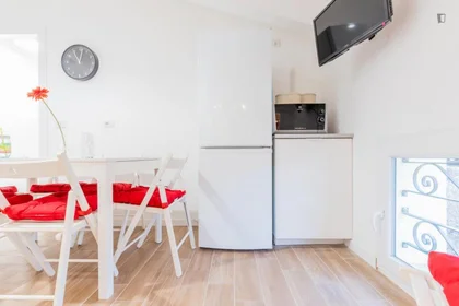 Quarto privado em Viale Alfredo Oriani, imagem 13 de 23