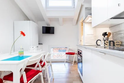 Quarto privado em Viale Alfredo Oriani, imagem 10 de 23