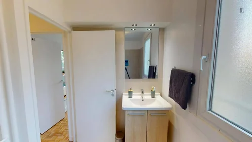 Private room at Square Henri Regnault, image 16 of 16