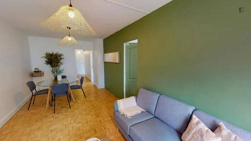 Private room at Square Henri Regnault, image 8 of 16
