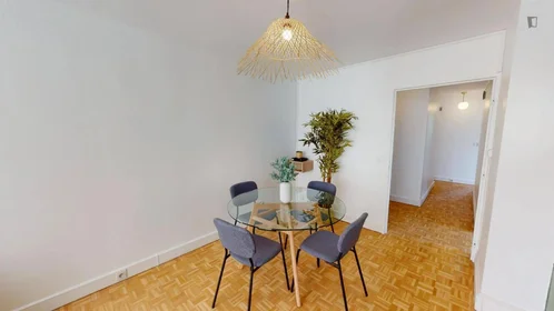 Private room at Square Henri Regnault, image 9 of 16