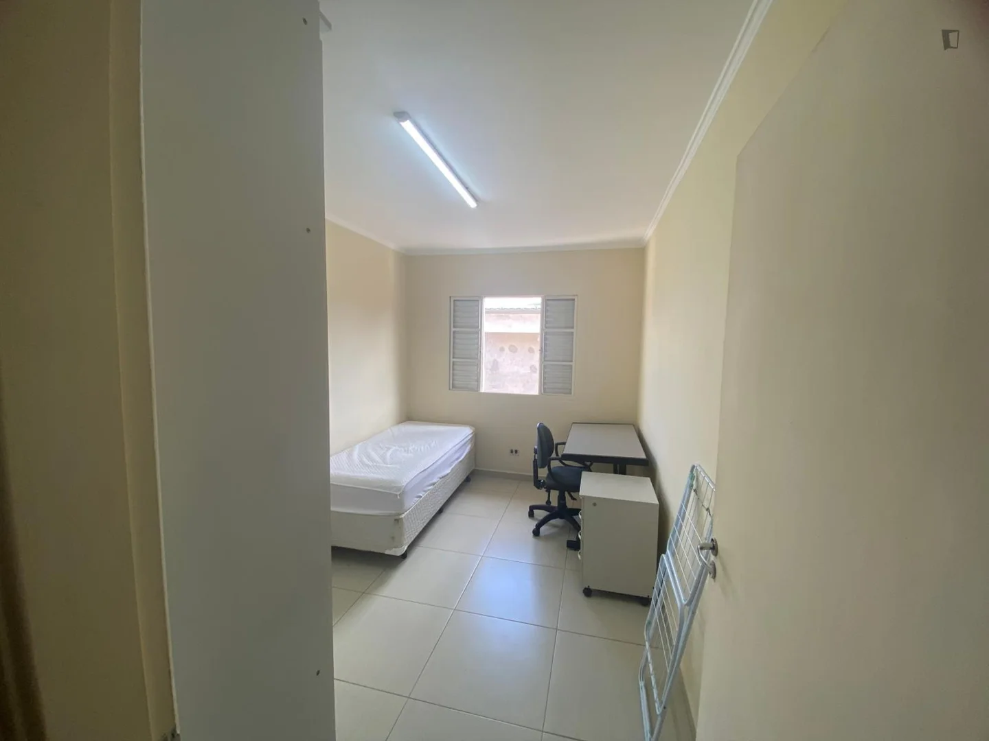 Camera per studenti economica vicino al campus a 