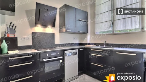 Entire apartment at Avenue André Morizet, image 14 of 14