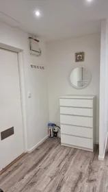 Entire apartment at Höjagatan 4, image 8 of 27