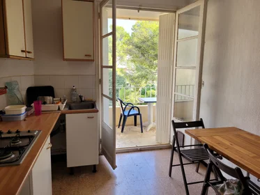 Quarto privado em Rue Amable Mabily, imagem 2 de 9