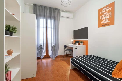 Quarto privado em Via Francesco de Pinedo, 4/D, 56121 Pisa PI, Italy, imagem 1 de 12