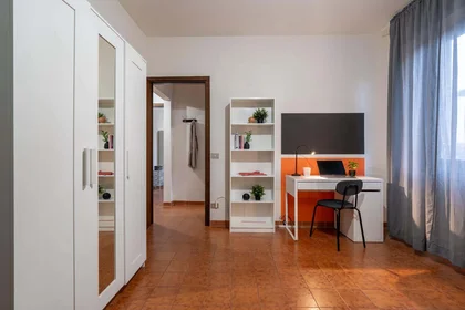 Quarto privado em Via Francesco de Pinedo, 4/D, 56121 Pisa PI, Italy, imagem 2 de 12