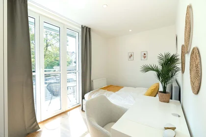Habitación privada en Berg-am-Laim-Straße 137A/whg 26, 81673 München, Germania, imagen 13 de 16