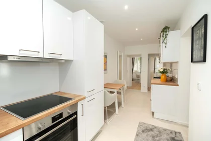 Habitación privada en Berg-am-Laim-Straße 137A/whg 26, 81673 München, Germania, imagen 7 de 16