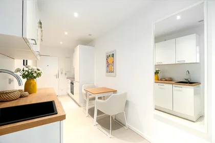 Habitación privada en Berg-am-Laim-Straße 137A/whg 26, 81673 München, Germania, imagen 10 de 16
