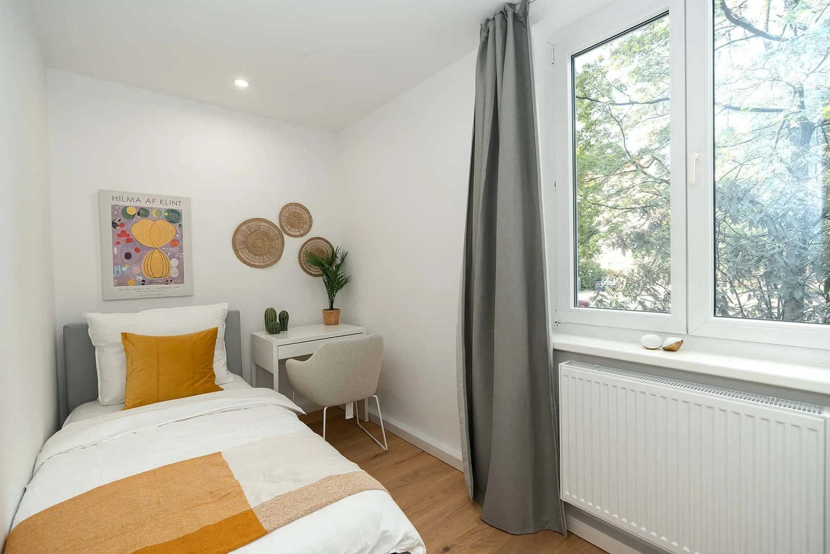 Quarto acolhedor para estudantes disponível em