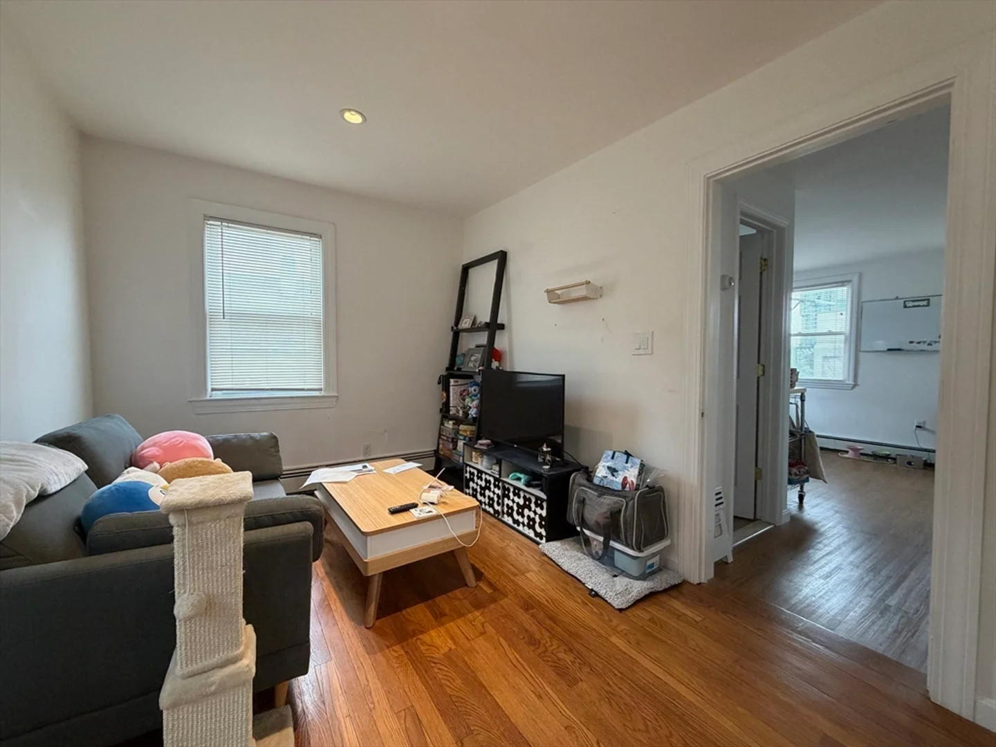 1, Harding, Unit 3, Wellington, Cambridge, MA, 02141