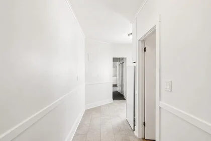 Studio in residence at 35, Lee St., Unit 11, Mid Cambridge, Cambridge, MA, 02139, image 13 of 14