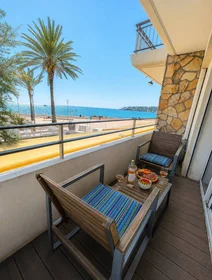 Chambre privée à Antibes, 06600, image 1 de 10