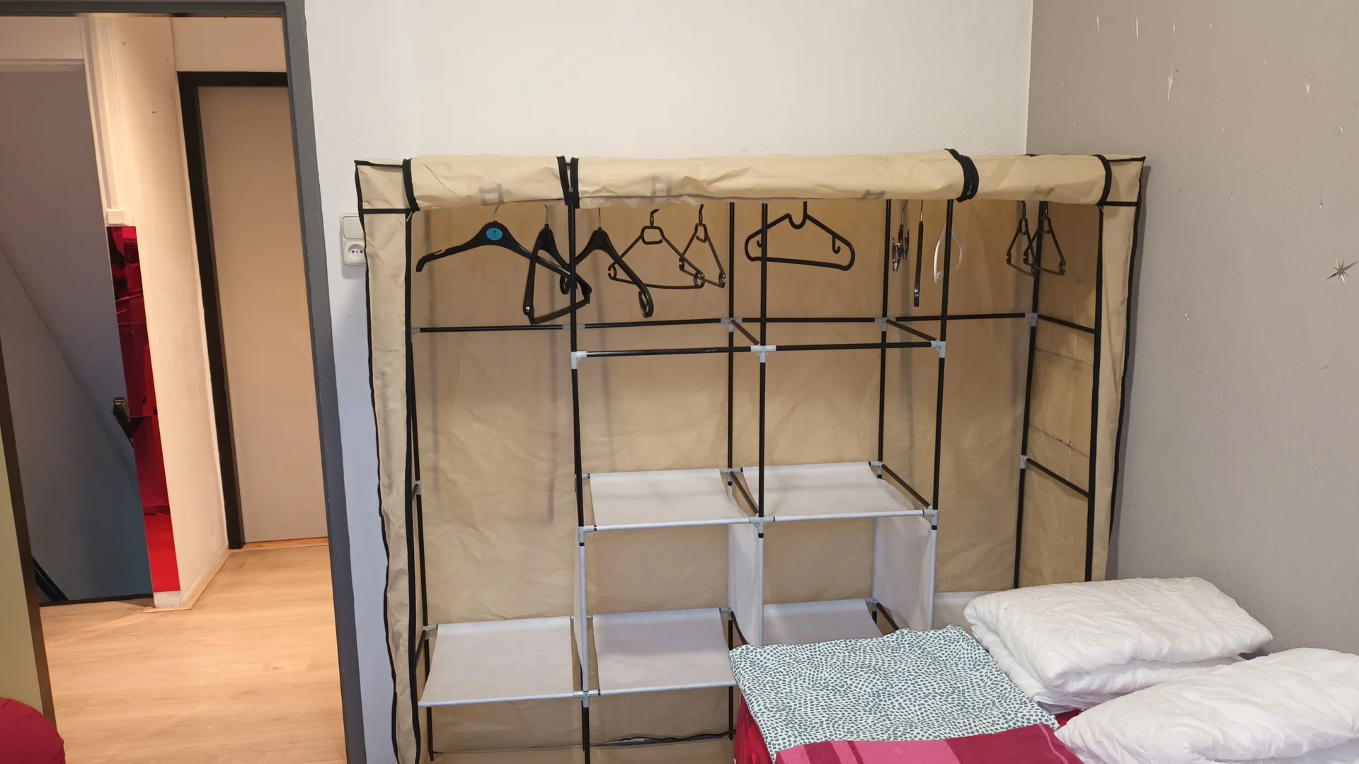 Habitación estudiantil económica cerca del campus en 