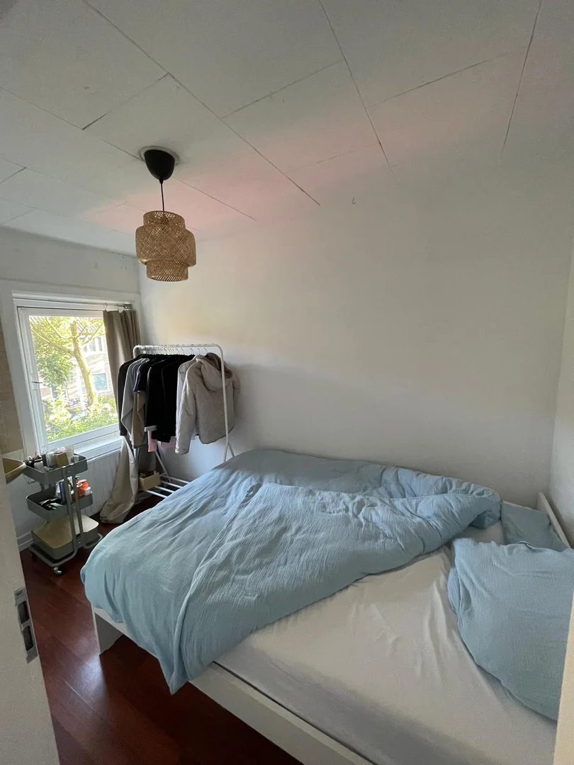 Quarto amigo do estudante em  com comodidades modernas