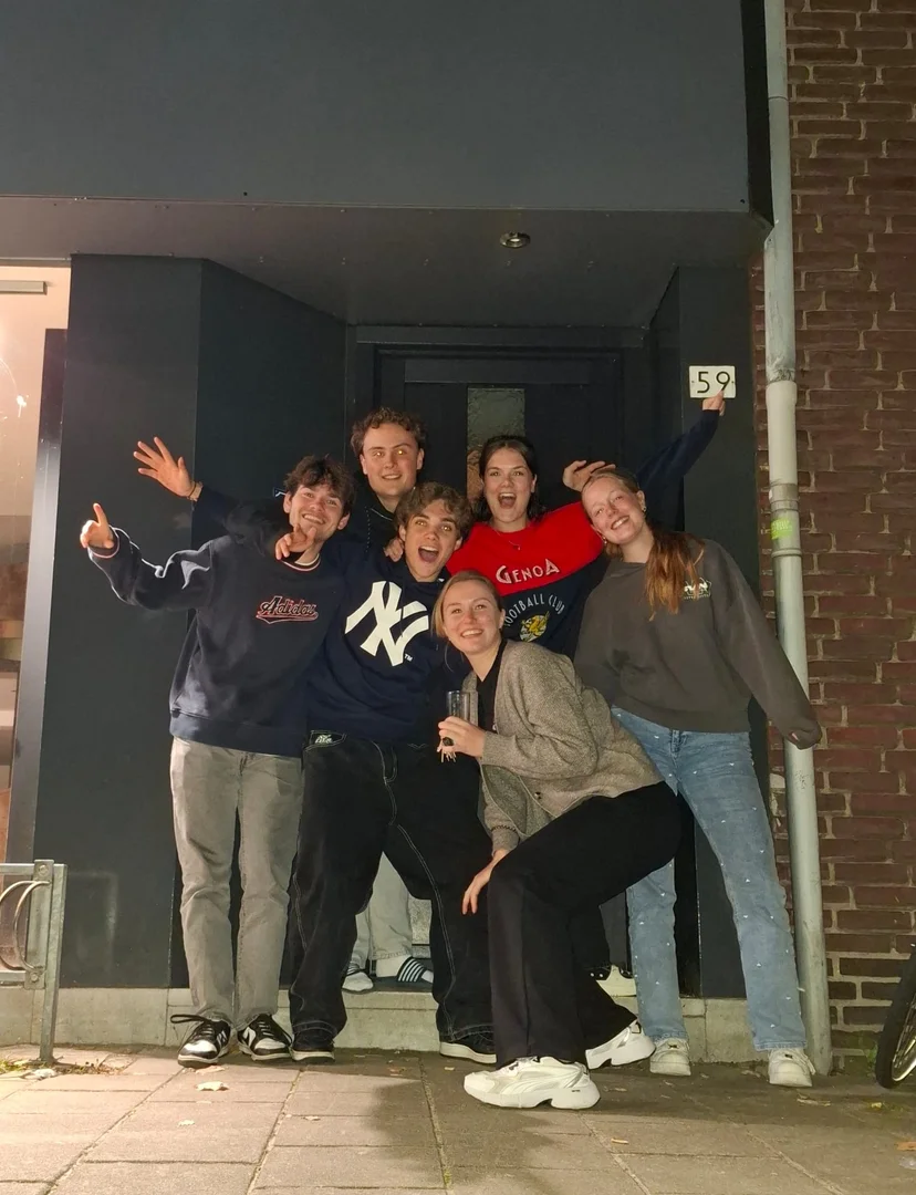 Chambre conviviale pour les étudiants dans  avec des équipements modernes