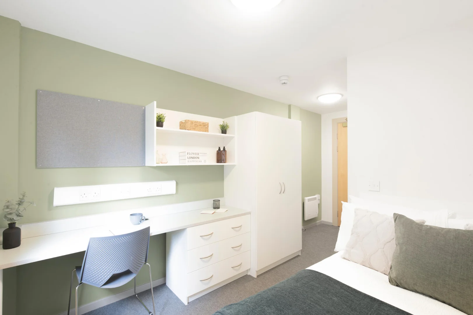 Chambre d'étudiant économique avec emplacement pratique dans 
