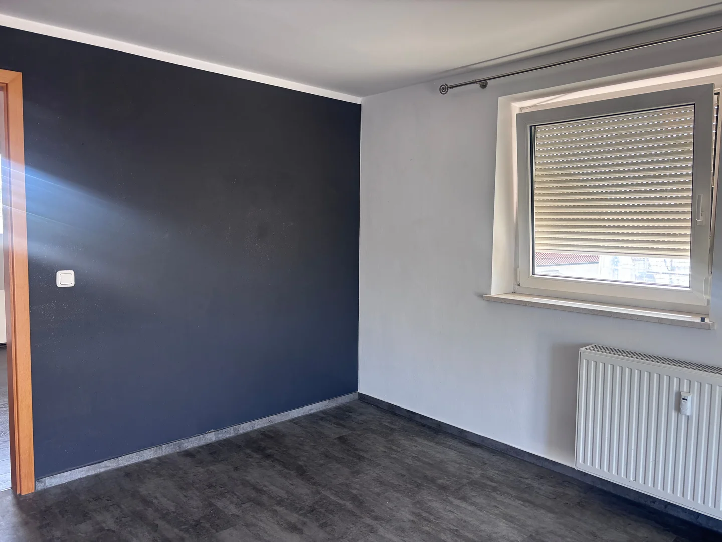 Chambre abordable pour les étudiants avec un bon éclairage dans 