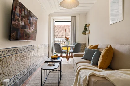 Entire apartment at Rua da Alfândega, image 1 of 10