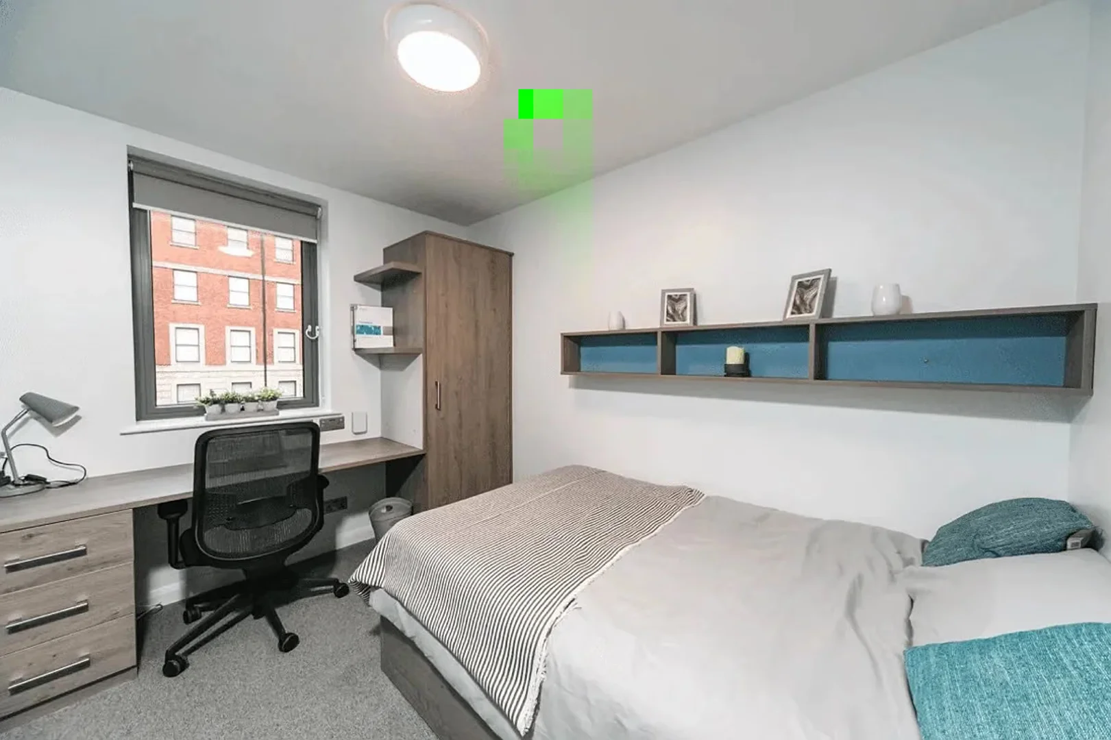 Cozy room for students available in 