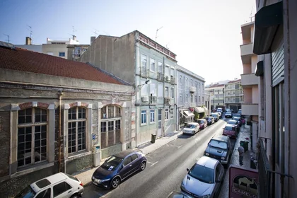 Stanza privata in Rua de Ponta Delgada, immagine 1 di 10