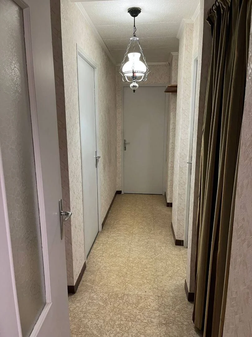 Chambre d'étudiant confortable et spacieuse dans 