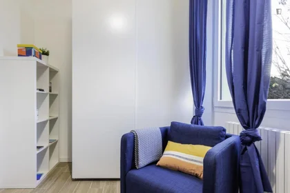 Prywatny pokój Viale Alfredo Oriani, obraz 2 12
