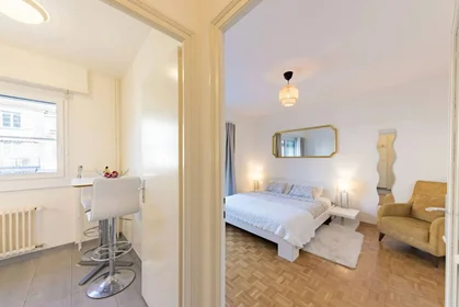 Stanza privata in Avenue de Cour, immagine 3 di 9