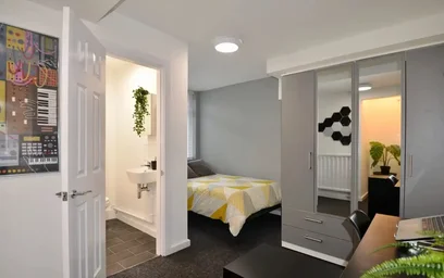 Habitación privada en Upper Park Road, imagen 46 de 47